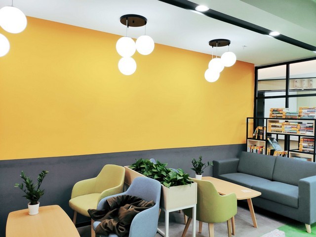 江苏压花不燃装饰板销售厂家